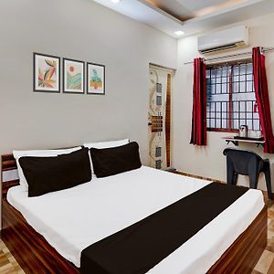 Super Hotel O Choolai Near Chennai Railway Station